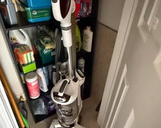 Shark Navigator LiftAway Professional Upright Vacuum Cleaner NVE