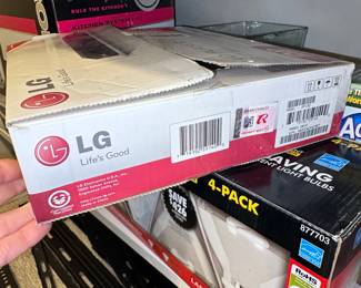 LG DP132 DVD Player