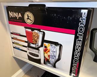 Ninja Professional Kitchen System 1100 Blender