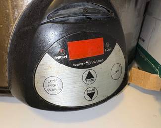 CrockPot Quart Programmable Slow Cooker second image