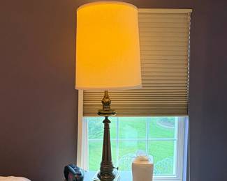Vintage Stiffel Brass and Wood Table Lamp
