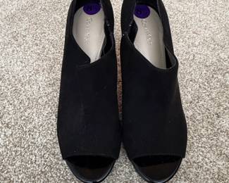 Calvin Klein Womens Black Suede PeepToe Ankle Boots