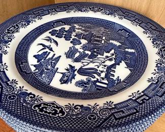 Churchill Willow Pattern Dinner Plates