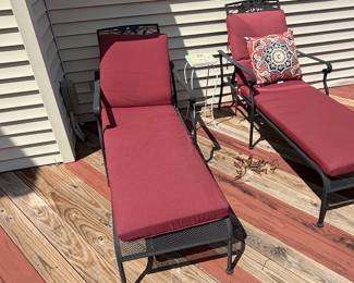Metal Frame Chaise Lounge with Cushions