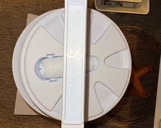 Rubbermaid 1 Gallon Water Cooler Jug