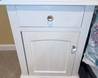 White Cottage Style Nightstand with Floral Accents and Crystal Knobs