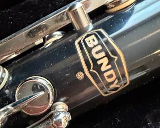 Selmer Bundy Resonite Clarinet second image