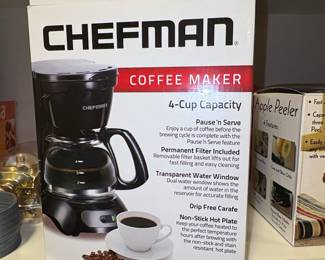 Chefman 4-Cup Coffee Maker RJ14-4-M