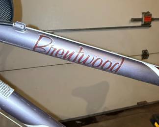 KHS Brentwood Hybrid Bicycle third image