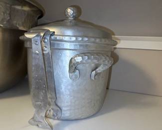 Everlast Hammered Aluminum Ice Bucket with Tongs
