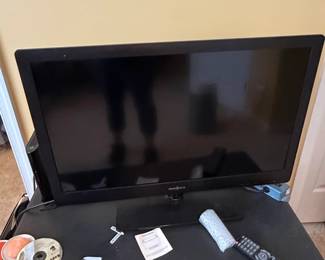 Insignia NSFA Inch p LCD HDTV