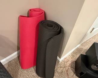 Yoga Mat Set Red and Black