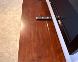 Liberty Furniture Industries Dresser fourth image