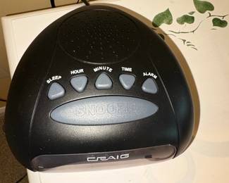 Craig CRB AM or FM Clock Radio second image