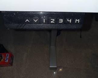 Electric Height Adjustable Standing Desk with Memory Presets