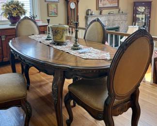 DINING SET