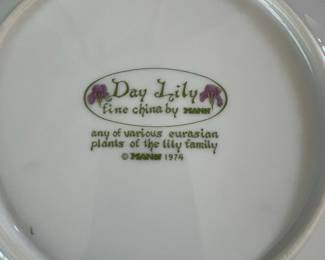 Day Lily Snack Set by Seymour Mann