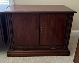 Mahogany Bar Cabinet