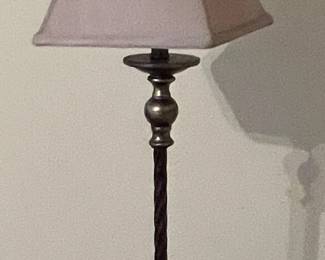 Traditional Twisted Column Table Lamp with Fluted Base  set of