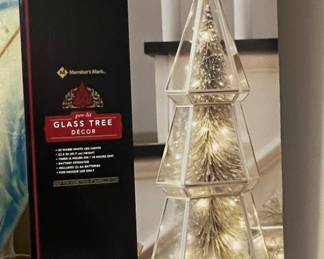 Member's Mark Pre-lit Glass Tree Decor