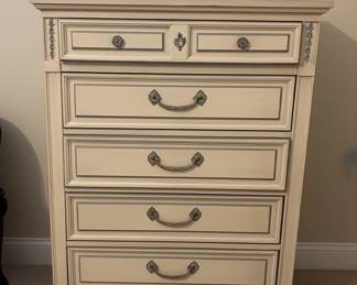 Dixie French Provincial Style Chest of Drawers