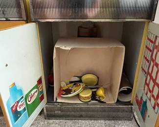 Vintage Wolverine Sunny Suzy Metal Toy Kitchen Set
