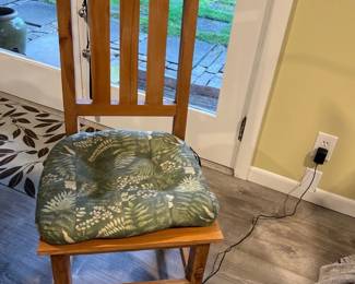 Accent chair