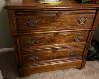 Dresser