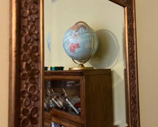 Mirror, globe