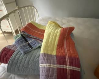 Quilts & blankets