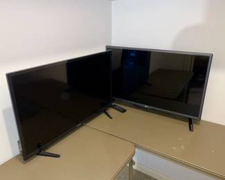 Left: Toshiba Right: LG