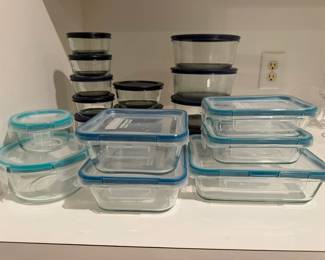 Pyrex container assortment