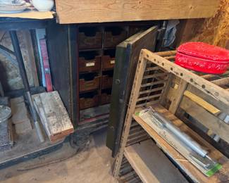 Hall Safe. Chicken transport coop