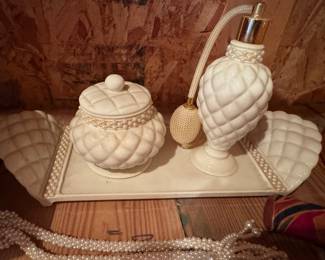 Avon powder dish perfume diffuser