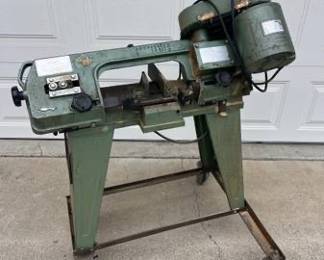 CENTRAL Machinery Heavy Duty Horizontal Metal Bandsaw