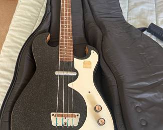 FENDER 1960’s Model 1448 (no amp case)