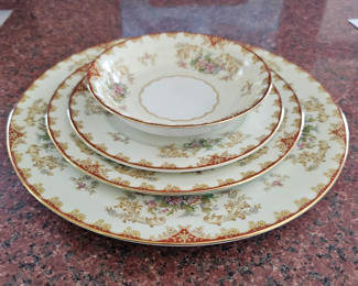Lot 300: Noritake Cardinal China Plates and Bowl Set