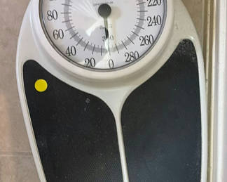 Lot 234: Analog Healthometer bathroom scale