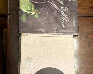 Lot 118: Calphalon 10-Inch Nonstick Omelette Pan and Le Creuset SilverStone Castoflon Pan