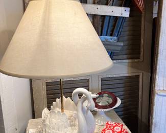 Swan lamp