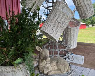 Concrete deer