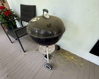 Highland Rd Park Blue Moon Estate Sale w/ Furniture, Antiques & Appliances