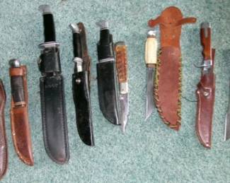 HUNTING KNIVES