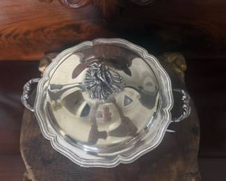 Item 68 800 silver 1517g $2,518.00 Lidded two handled covered compote