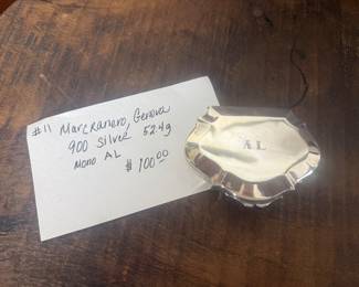 Item 11 900 silver 52.4g $100 Pill box