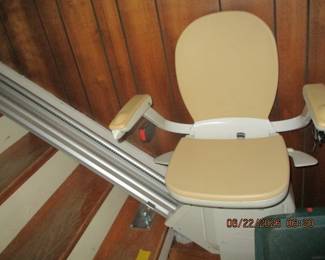 Acorn Chair Lift