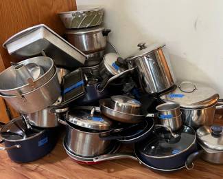 Lots of pots