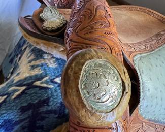 Saddle decoration