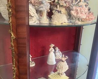 Collectible ballerina/dancing figurines