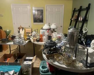 Vintage kitchenware/cookware, including serving dishes, china, glass vases, and decorative bowls/artwork